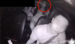 摸胸的视频,网络热传摸胸视频引发热议